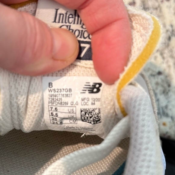 New Balance Women’s 237 Gray Sneakers - Picture 7 of 9